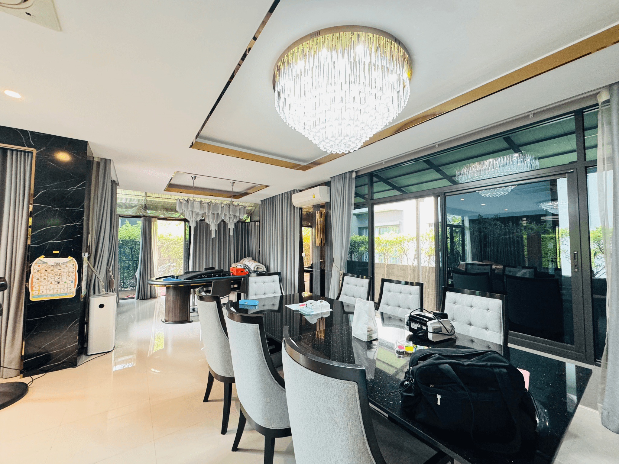 บ้านเดี่ยวหรู 4 นอน 4 น้ำ พร้อมห้องแม่บ้าน จอดรถ 4 คัน ที่ดินกว้าง 98 ตร.วา ราคา 23 ล้านบาท view 4