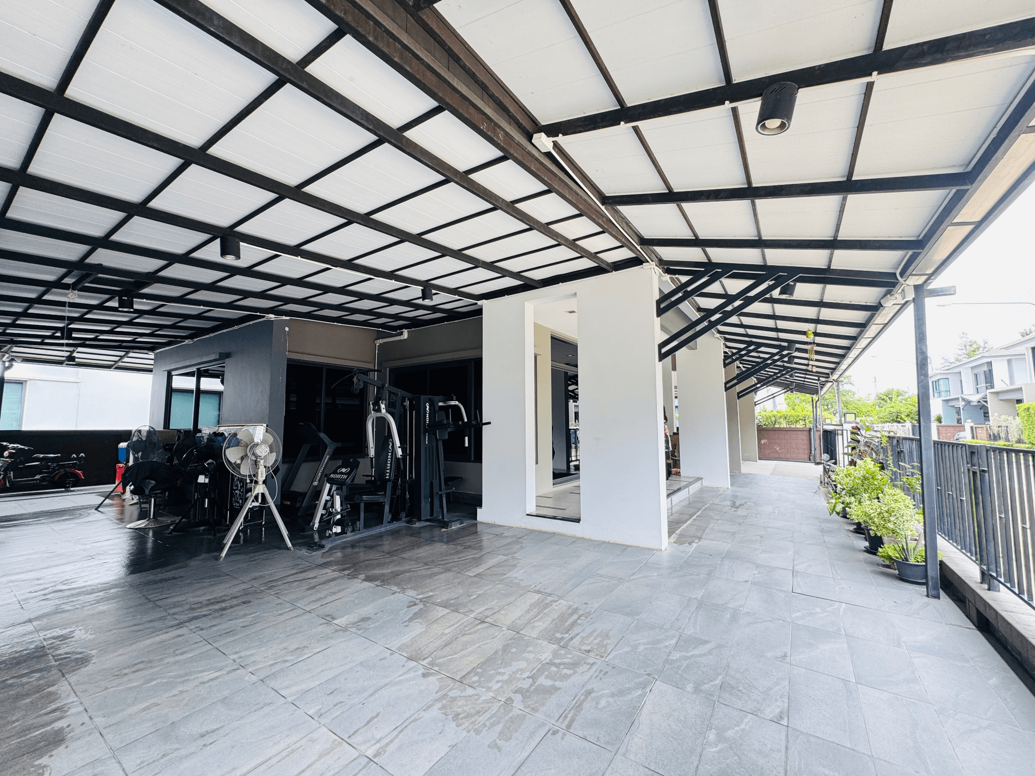บ้านเดี่ยว 2 ชั้น 4 นอน 4 น้ำ พร้อมห้องแม่บ้าน จอดรถ 4 คัน ที่ดิน 80 ตร.วา  view 15