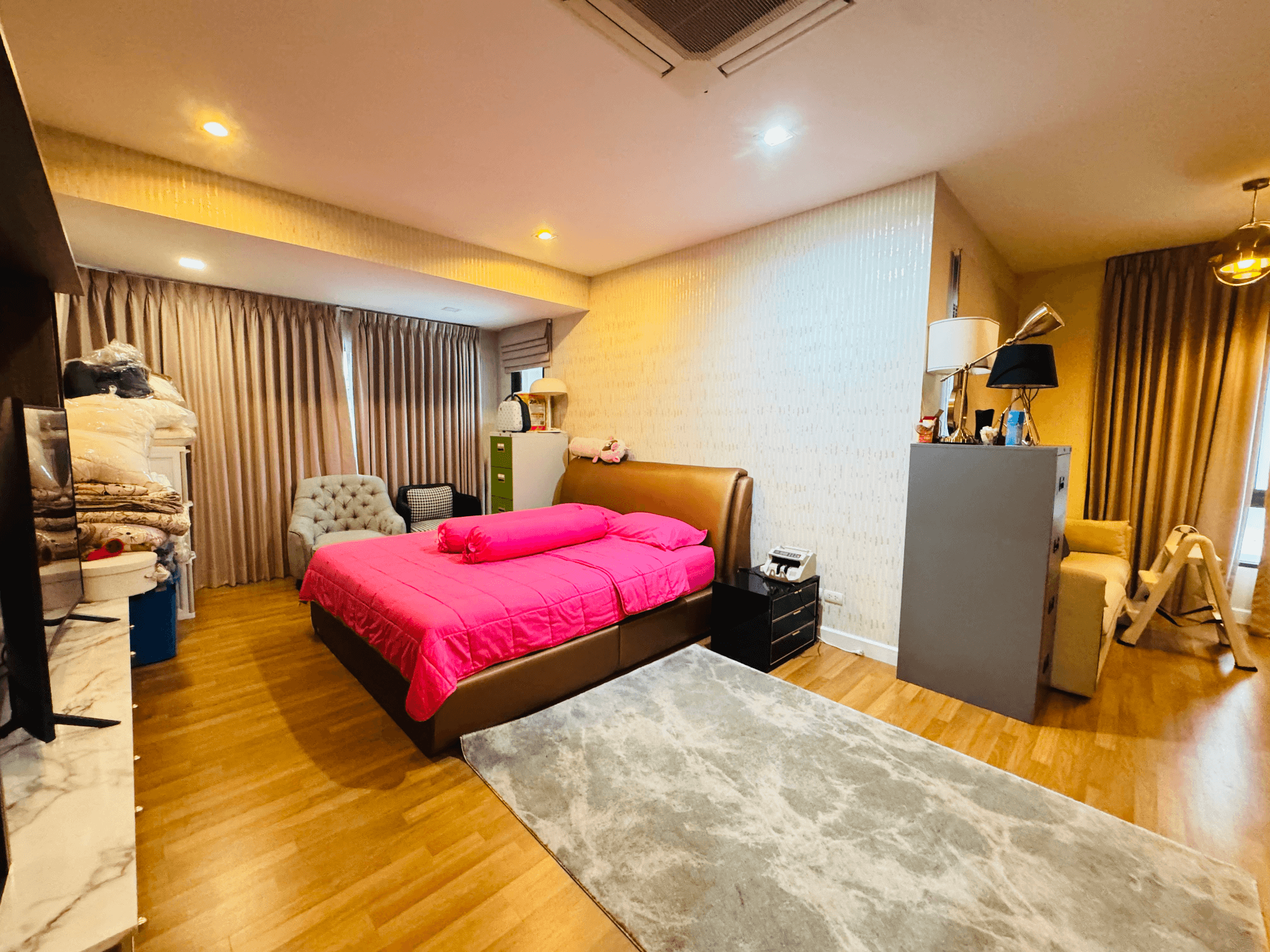 บ้านเดี่ยว 2 ชั้น 4 นอน 4 น้ำ พร้อมห้องแม่บ้าน จอดรถ 4 คัน ที่ดิน 80 ตร.วา  view 5