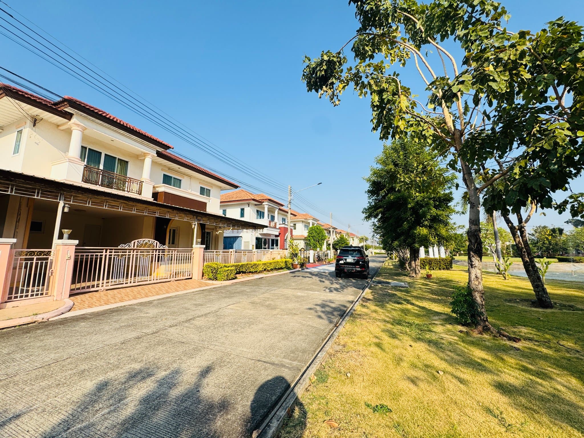 ลงทุนวันนี้ รับรายได้ทันที บ้านเดี่ยวพร้อมผู้เช่า 25,000 บาท/เดือน view 2