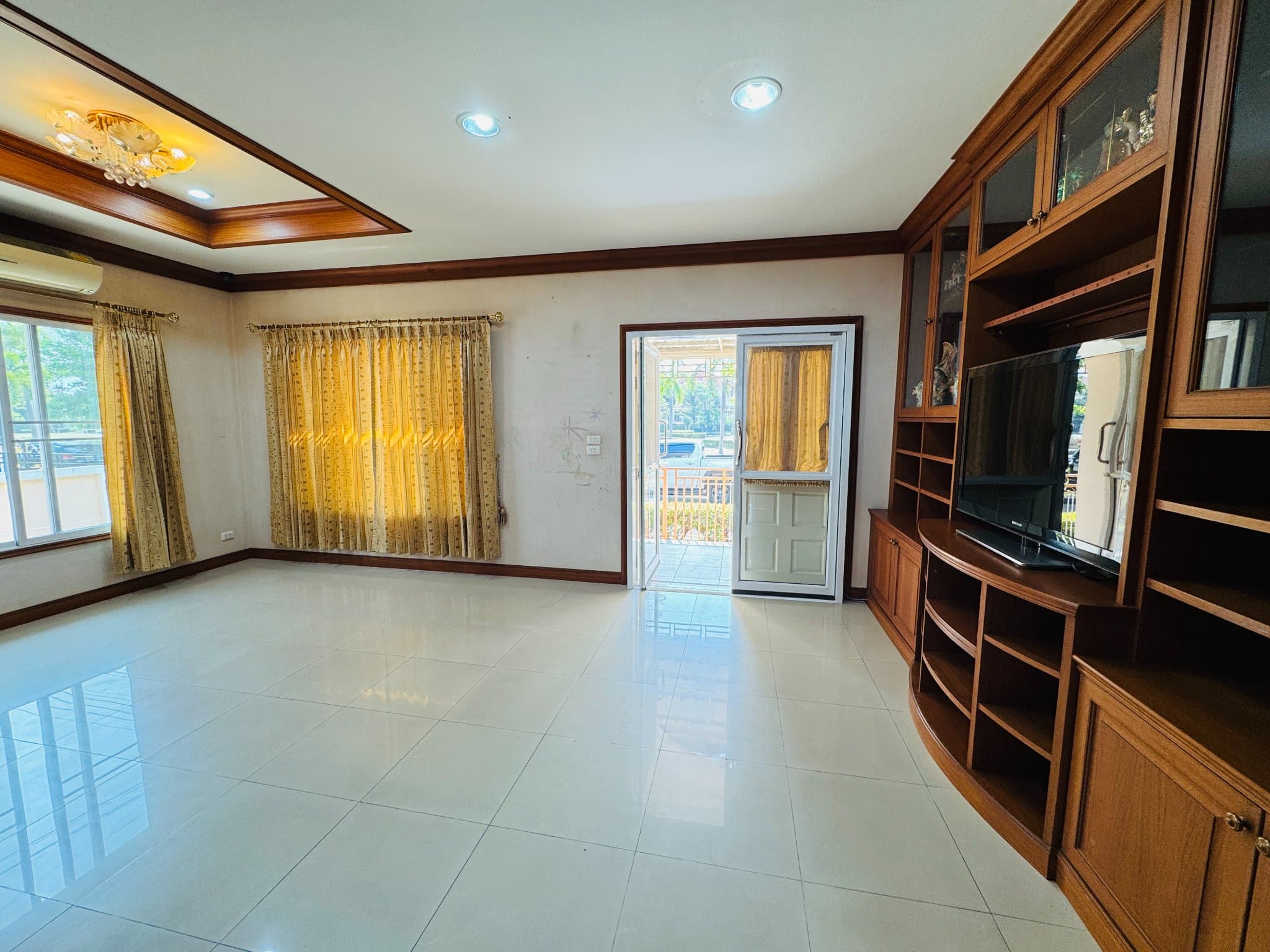 ลงทุนวันนี้ รับรายได้ทันที บ้านเดี่ยวพร้อมผู้เช่า 25,000 บาท/เดือน view 10