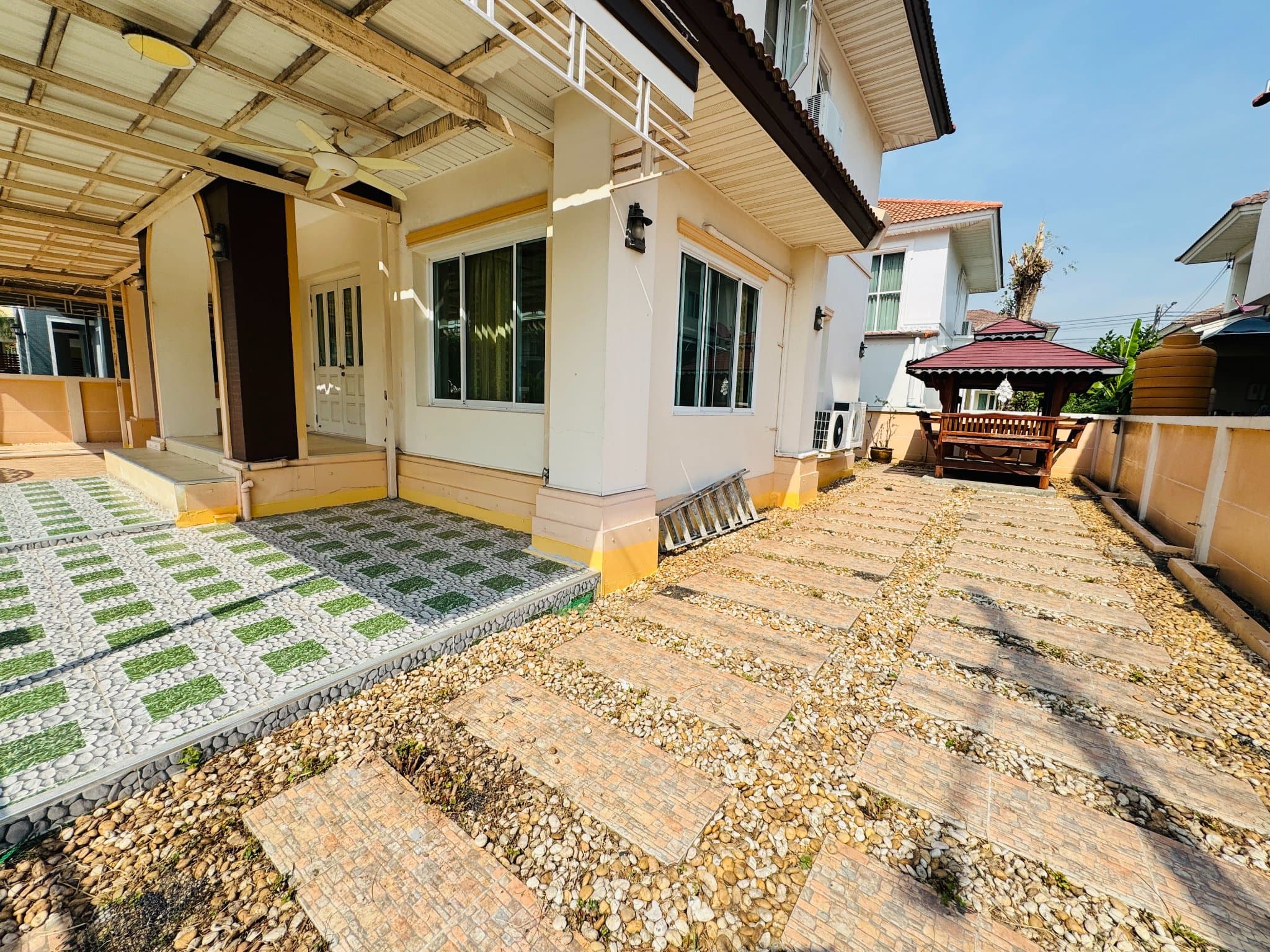ลงทุนวันนี้ รับรายได้ทันที บ้านเดี่ยวพร้อมผู้เช่า 25,000 บาท/เดือน view 21
