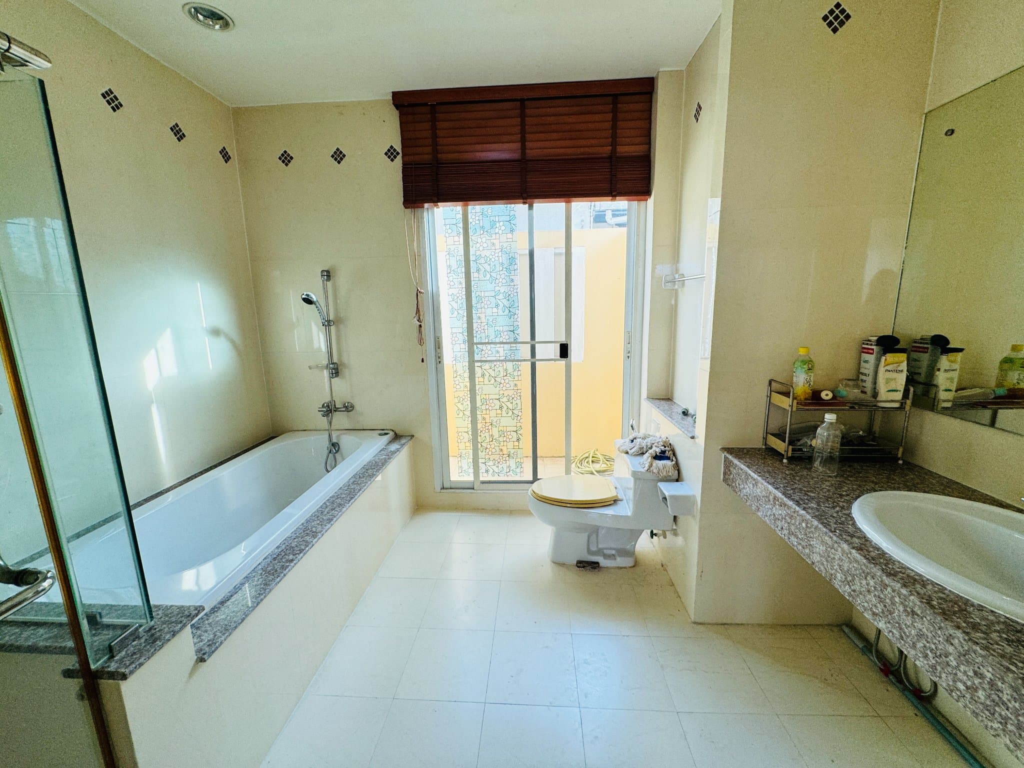 ขายขาดทุนบ้านรีโนวทใหม่ 2 ชั้น ติดถนนพระรามสอง 4 นอน 3 น้ำ ที่ดิน 81 ตร.วา view 4