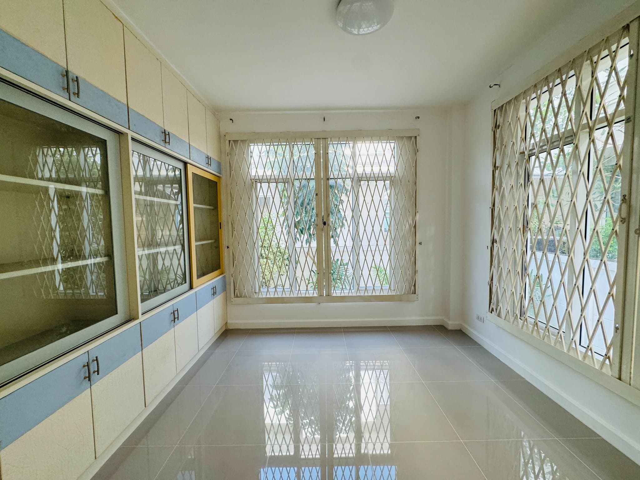 ขายขาดทุนบ้านรีโนวทใหม่ 2 ชั้น ติดถนนพระรามสอง 4 นอน 3 น้ำ ที่ดิน 81 ตร.วา view 17