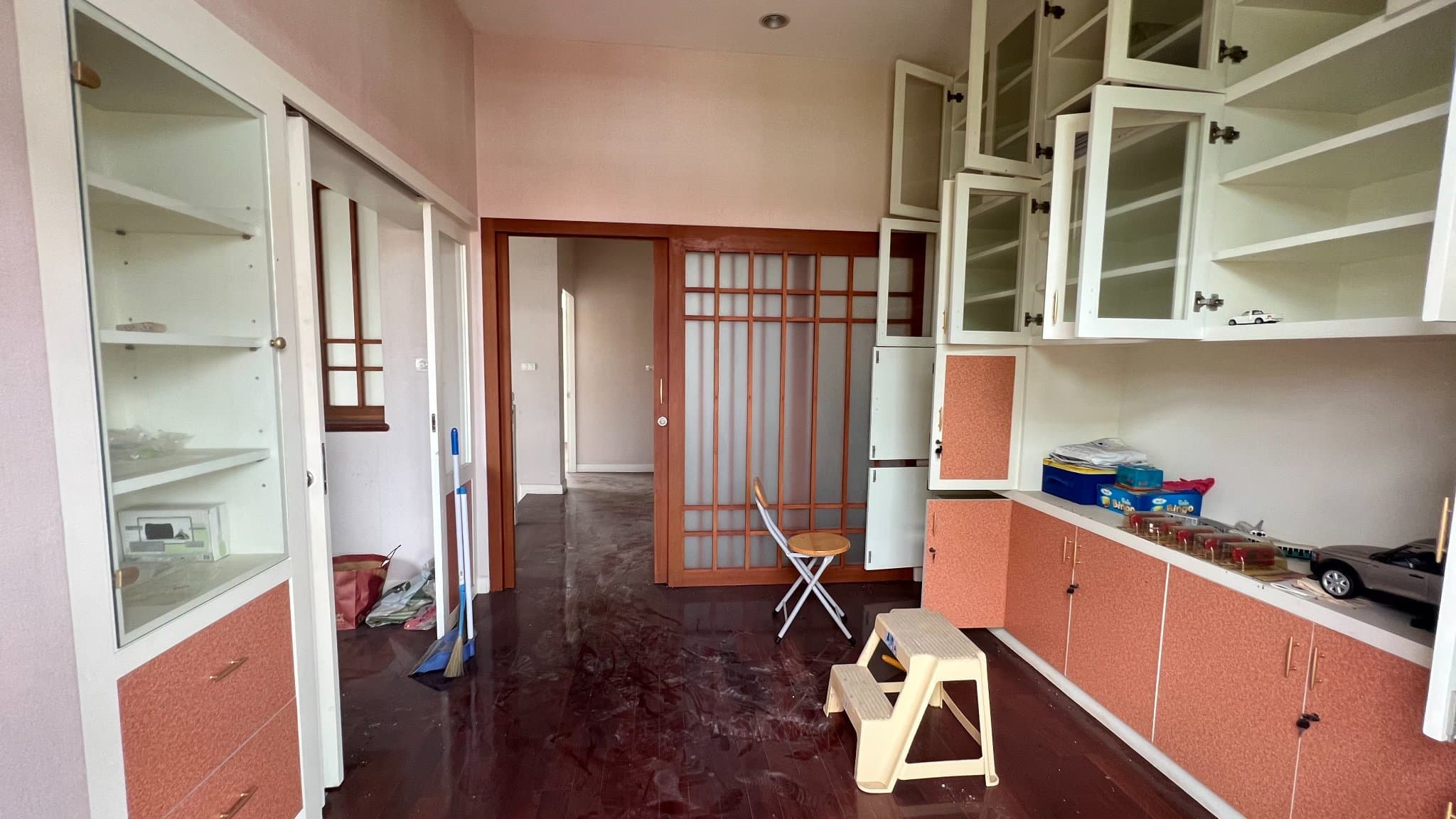ขายขาดทุนบ้านรีโนวทใหม่ 2 ชั้น ติดถนนพระรามสอง 4 นอน 3 น้ำ ที่ดิน 81 ตร.วา view 11