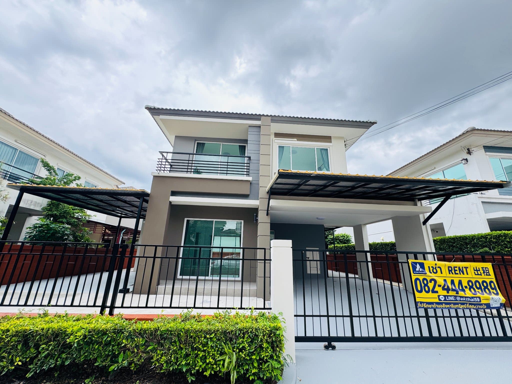 ให้เช่า บ้านเดี่ยว 3 ห้องนอน 2 ห้องน้ำ หมู่บ้าน Infenia 9 ที่ดิน 52.5 ตร.วา พื้นที่ใช้สอย 170 ตร.ม. จอดรถ 2 คัน เพียง 23,000 บาท/เดือน