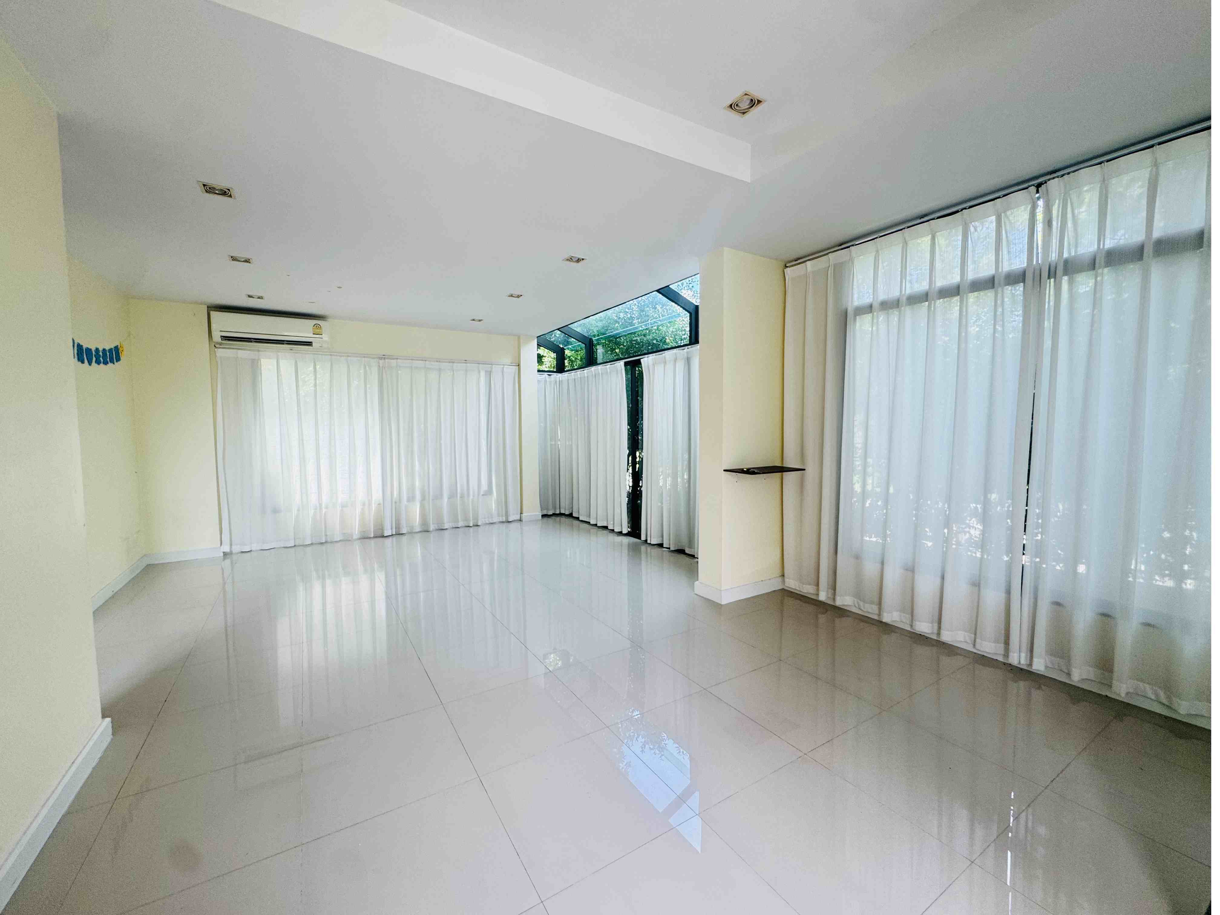 บ้านหรูสไตล์โมเดิร์น โครงการดิแกรนดิโอ เดอะแกรนด์พระรามสอง 3นอน 3 น้ำ 7,500,000 บาท view 7